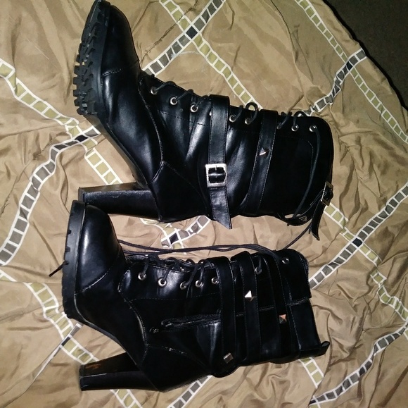 Boots - Picture 2 of 2